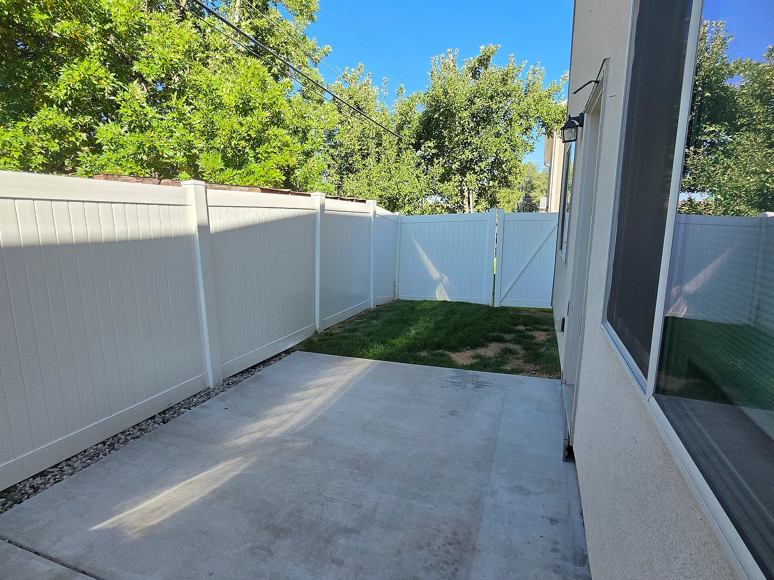 3 bed, 2.5 bath, 1400 sqft, $1,950 — Photo 4