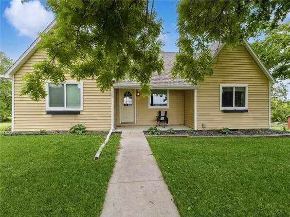 2981 214th Trl, Winterset, IA 50273