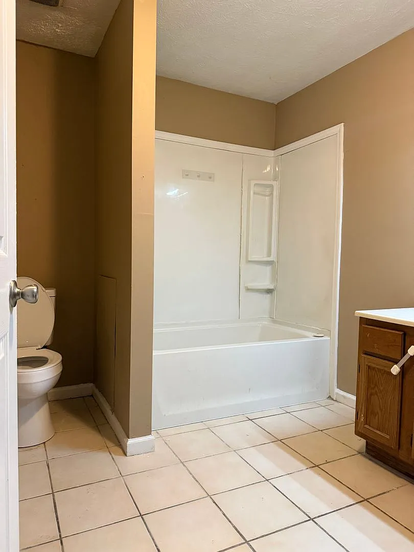392 E Main 02234 — Photo 4