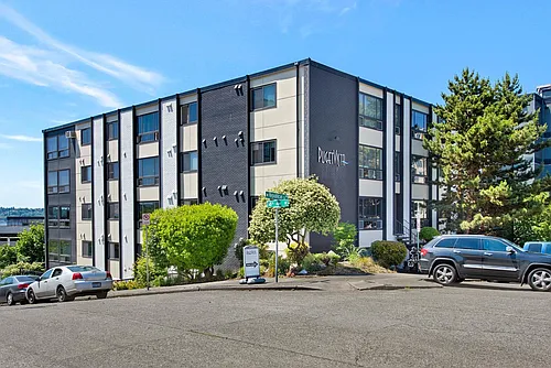 The Puget Vista Apartments Photo 1 The Puget Vista Apartments Photo 1