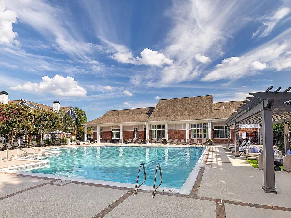 Resort-style Pool and Sundeck with Wi-Fi