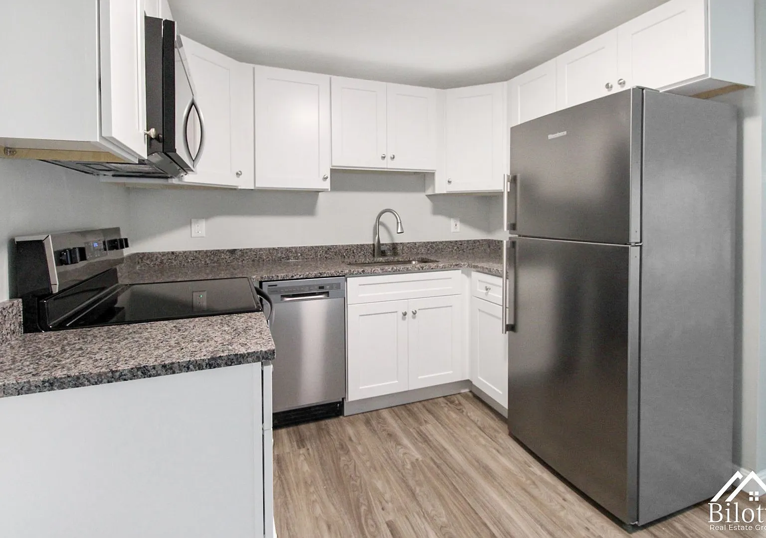 115 Bourne Ave — Photo 1