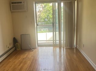 2565 23rd St APT 2E, Astoria, NY 11102