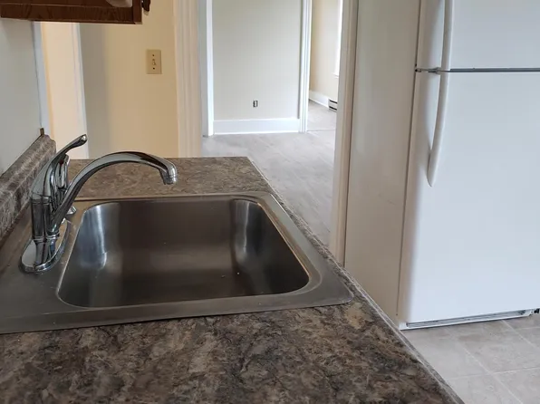 21 Center St #2, North Walpole, NH 03609