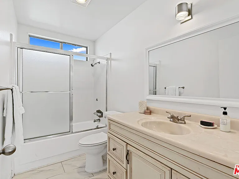3636 Oceanhill Way — Photo 20