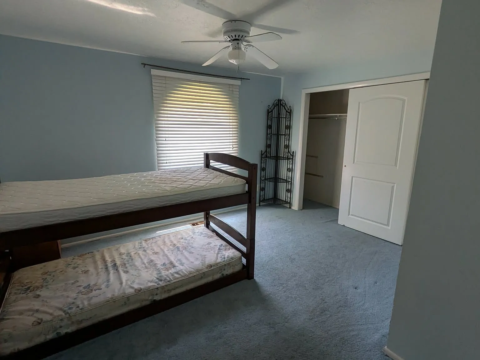 236 S Aileen Way — Photo 4