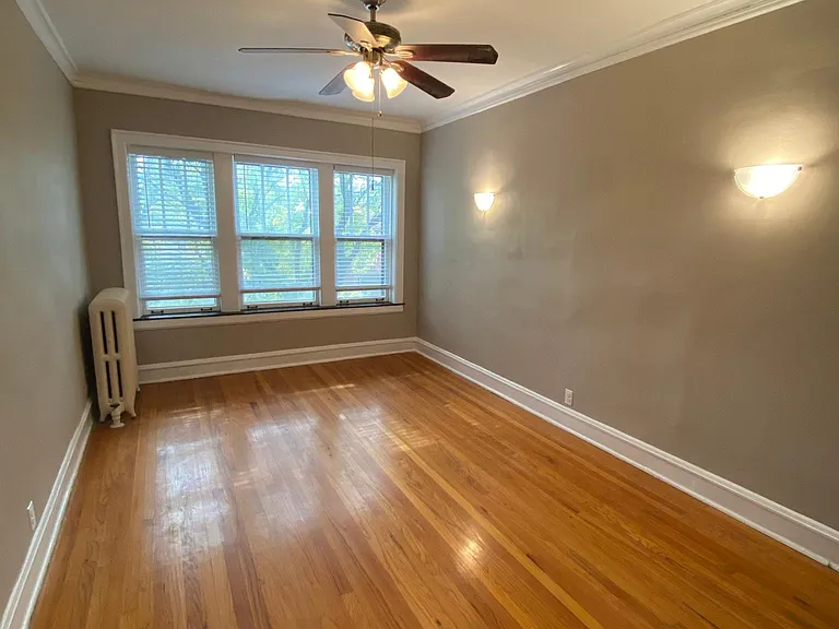 1742 W Sunnyside Ave #3 — Photo 2