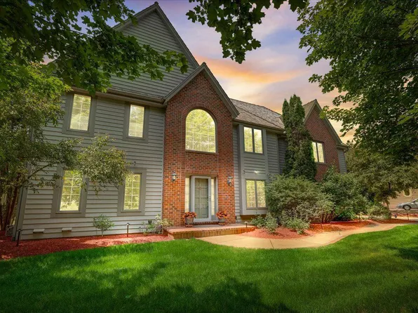 16975 Vanderbilt STREET, Brookfield, WI 53005