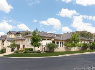 33 Grantham Gln, San Antonio, TX 78257