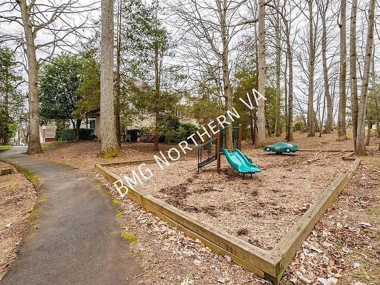 12536 Flatwood Cir — Photo 29