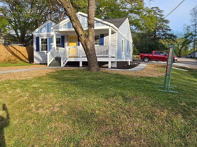 100 Dixie Ave — Photo 4