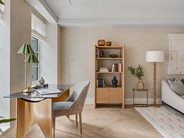 16 Fifth Avenue image 9 of 20