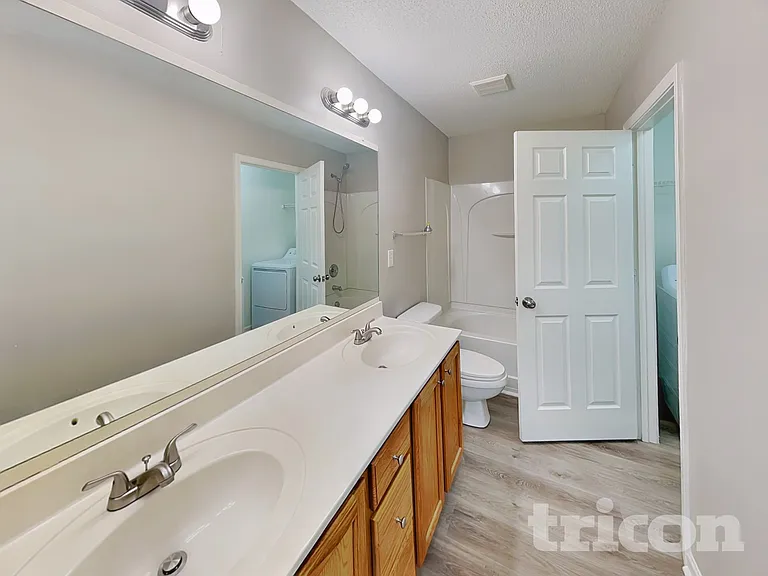 12360 Hennigan Place Ln — Photo 12