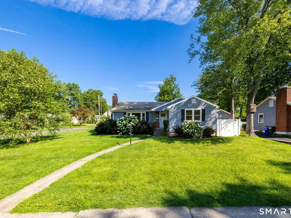 24 Haynes Road, West Hartford, CT 06117