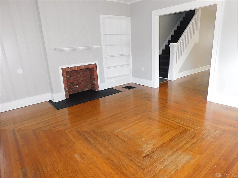 614 Stanton Ave — Photo 4