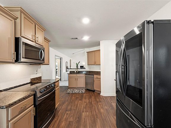 5th image of 2417 Nautica Terrace Dr