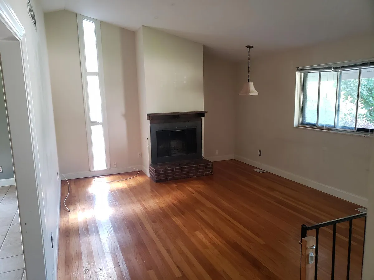 Building Photo - 10474 Garibaldi Pl