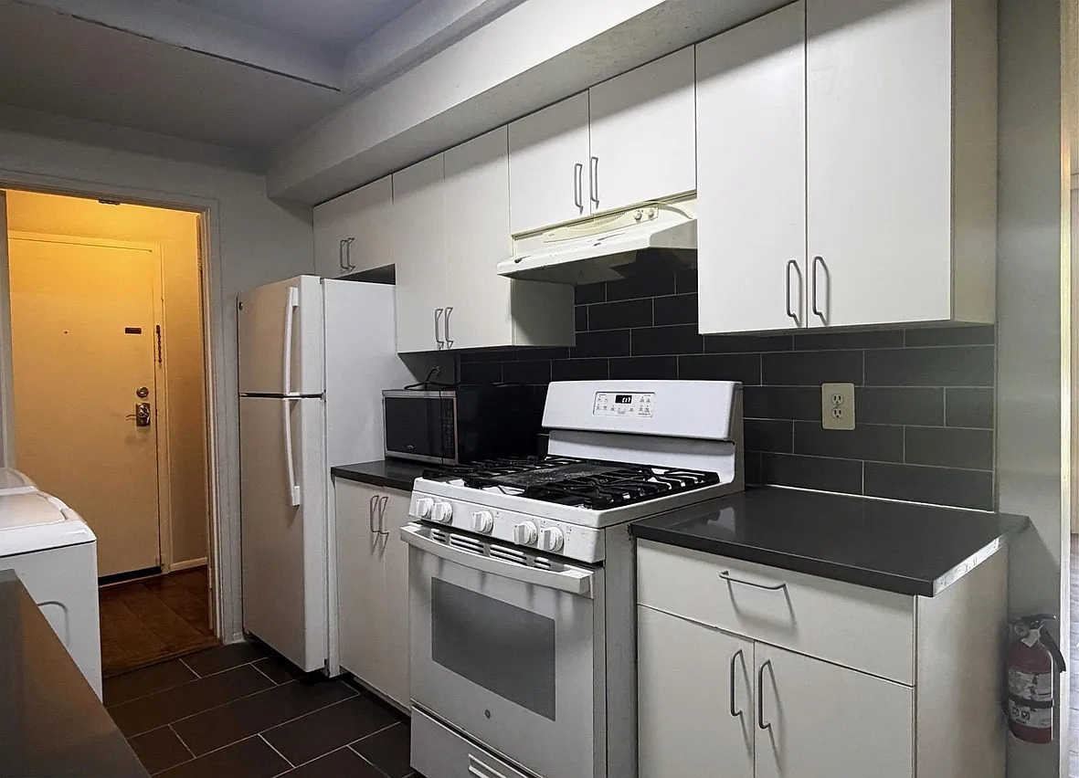 1 bed, 840 sqft, $1,750 — Photo 3