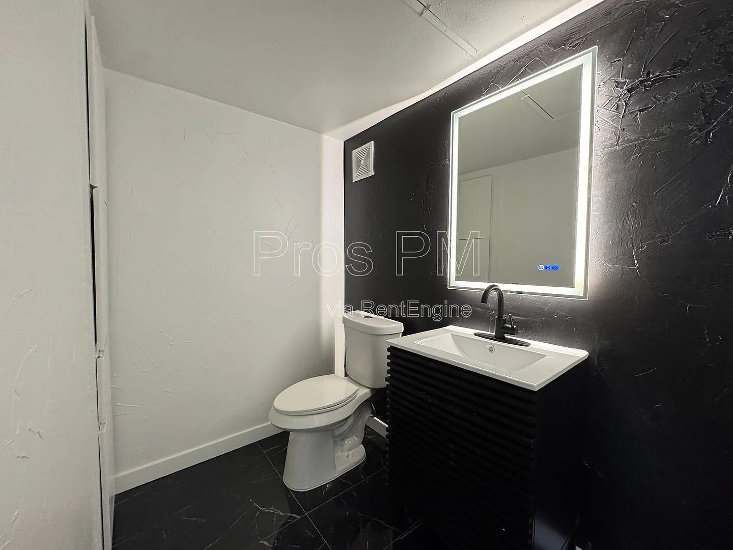 2 bed, 2.5 bath, 1311 sqft, $1,295 — Photo 3