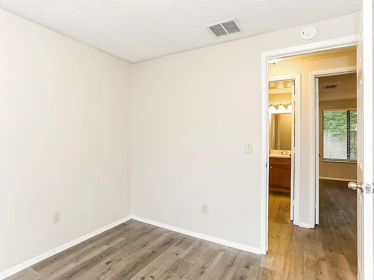 10752 Knottingby Dr — Photo 11