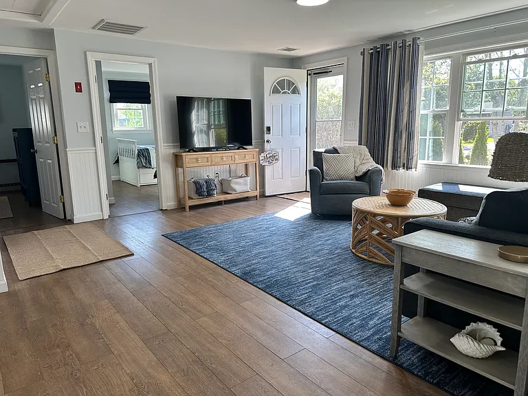 11 Edgeware St — Photo 3