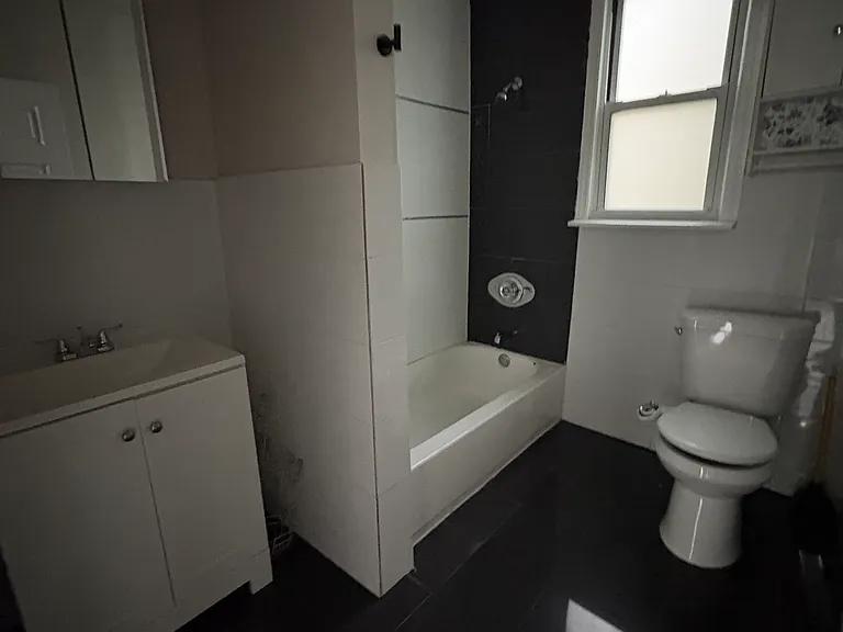 597 Grove St #1 — Photo 3