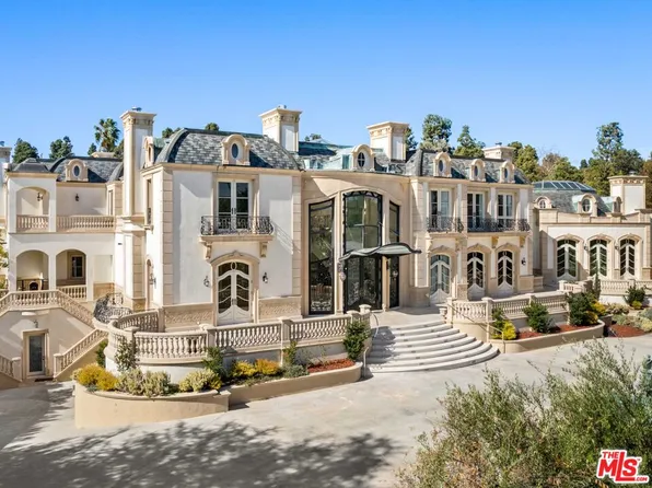901 N Alpine Dr, Beverly Hills, CA 90210