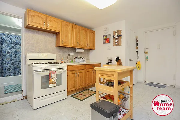 Sold by Keller Williams Realty Landmark II | media 13