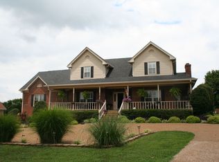 1728 Stop Thirty Rd, Hendersonville, TN 37075