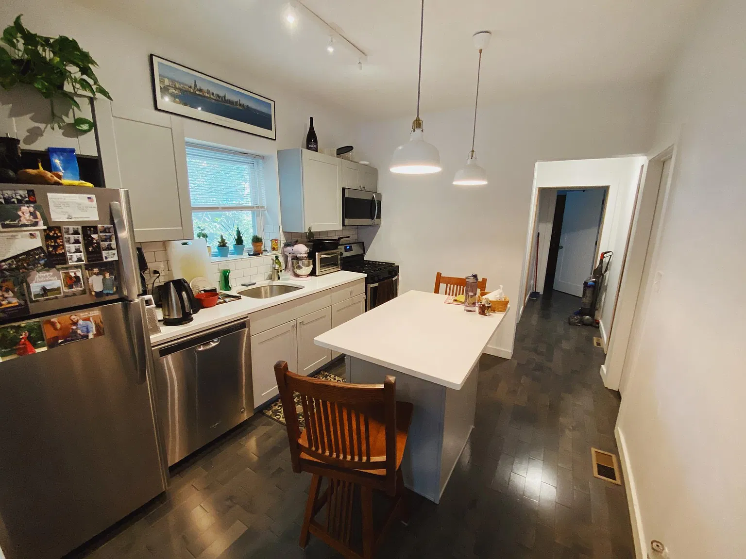 2919 W Belmont Ave — Photo 2