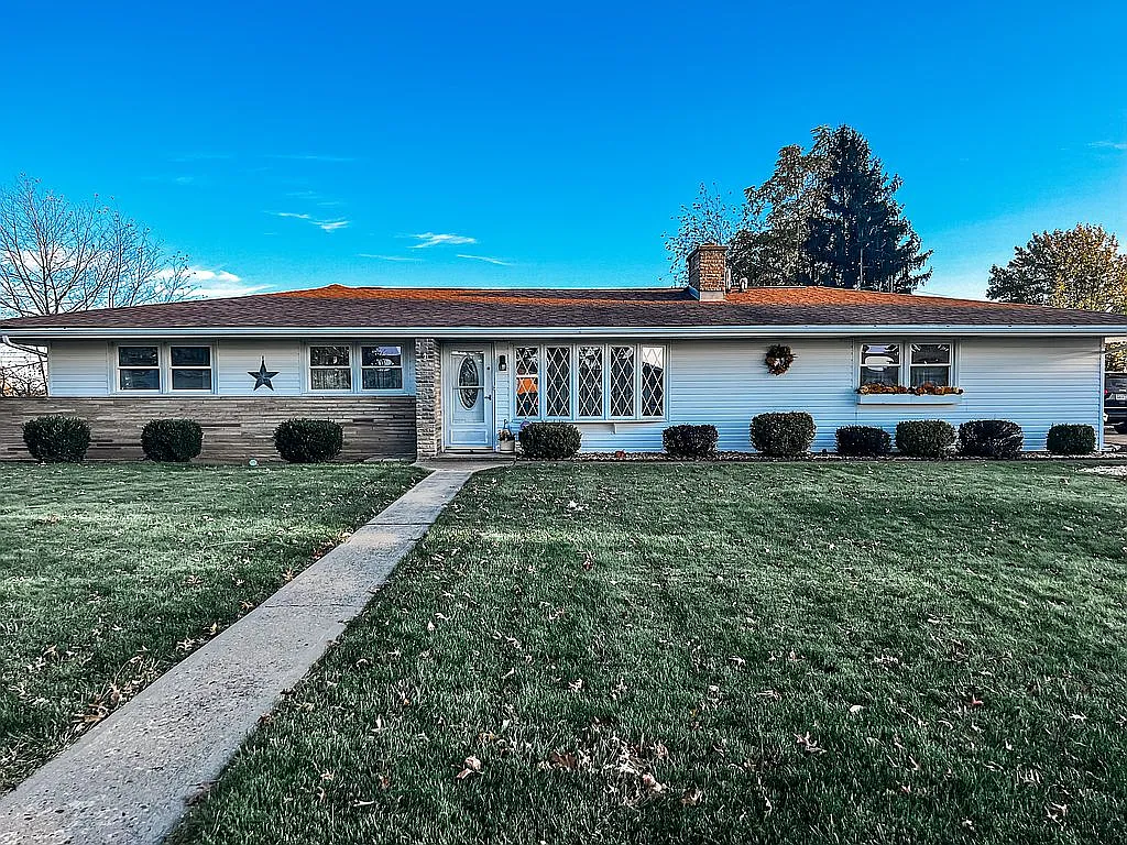 30 Briarwood Dr photo 1
