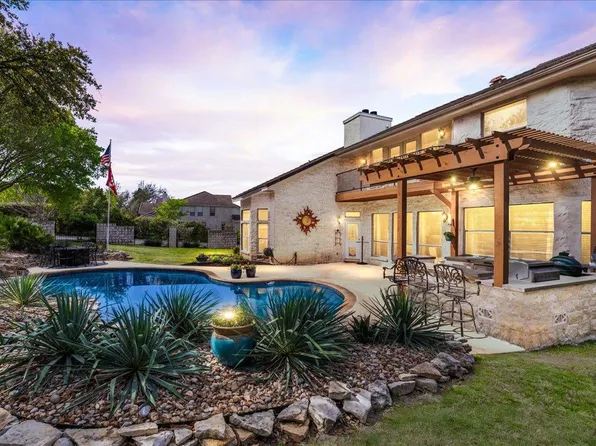 58 Cottondale Rd, The Hills, TX 78738