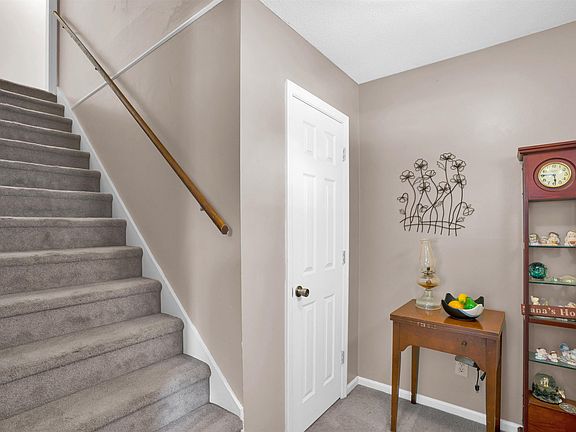4th image of 152 Toucan Way