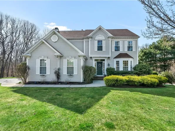 105 Castle Rocks Rd, Warwick, RI 02886