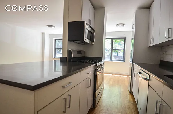 Rented by Compass | media 27