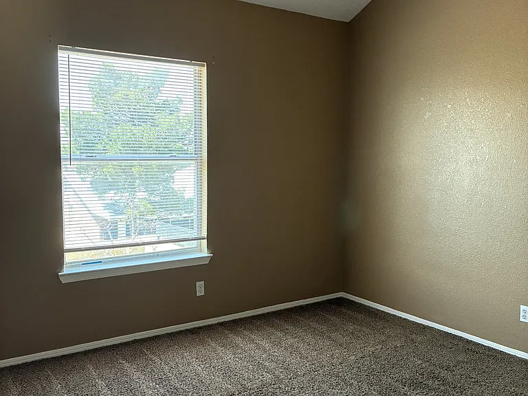 3186 Crazy Horse Dr — Photo 20