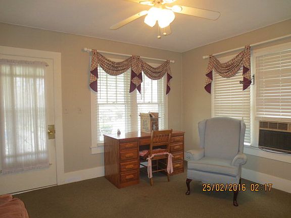 2nd image of 316 Leslie Ave