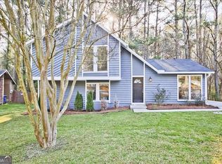 555 Utoy Cir SW, Atlanta, GA 30331