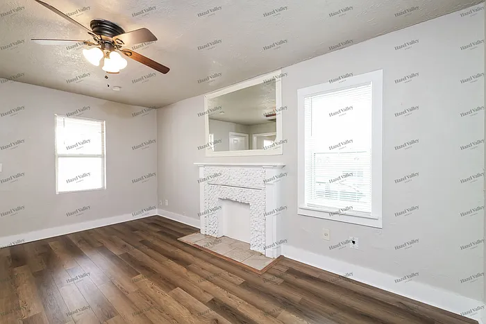 3 bed, 2.0 bath, 1080 sqft, $1,395 — Photo 4