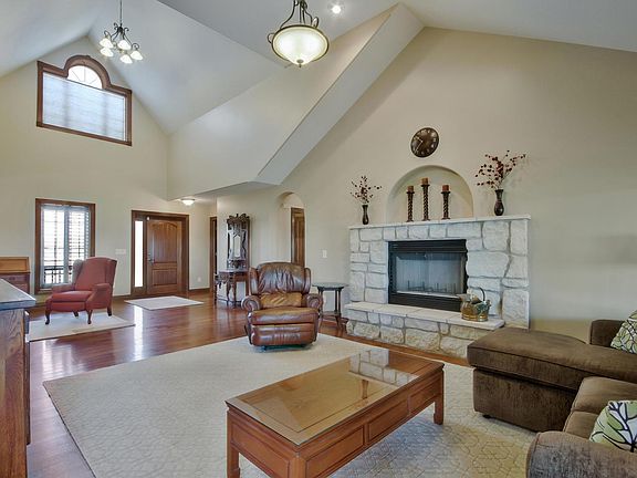 3rd image of 10814 SW 180th St