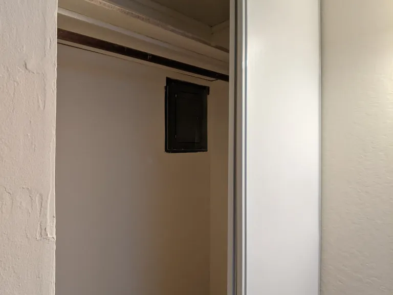 2534 Benvenue Ave — Photo 24