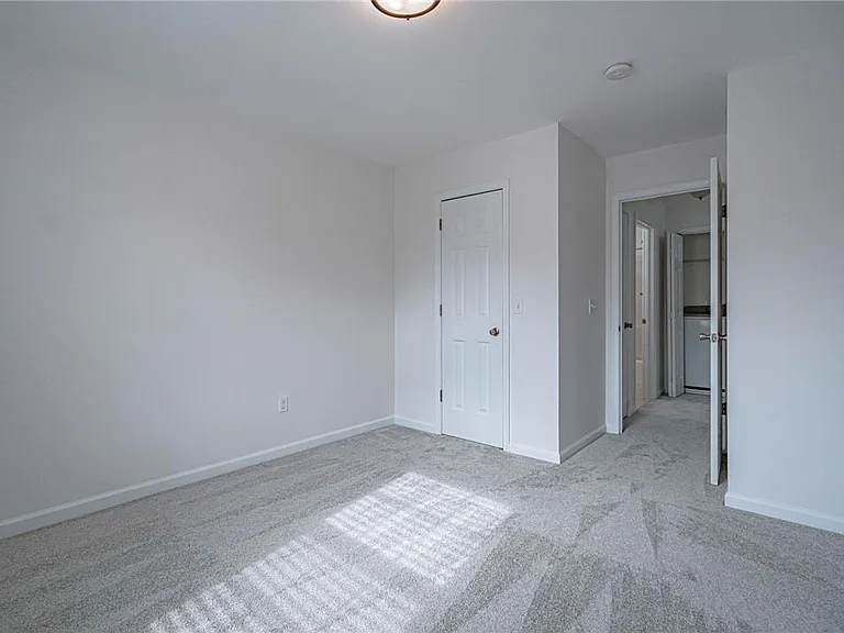 253 Milkweed Dr — Photo 28