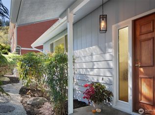 2806 NE 177th Pl, Lake Forest Park, WA