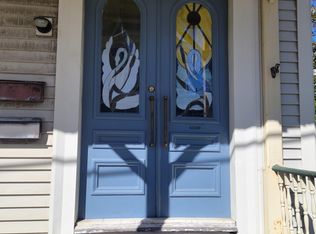 12 Tyler St APT 2, Newport, RI 02840