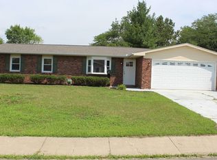 1005 Sunset Rdg, Danville, IL 61832
