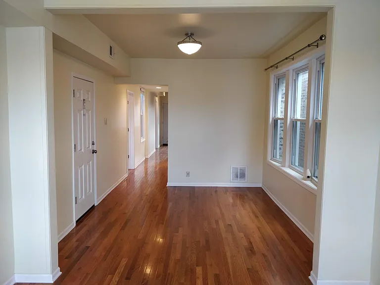 3527 S Lowe Ave #2 — Photo 5