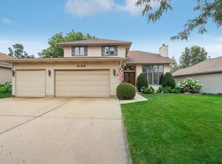 2136 Clearwater Way, Elgin, IL 60123