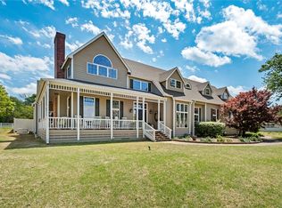 13776 Canterbury Ln, Siloam Springs, AR 72761