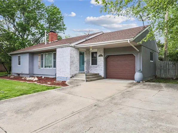 200 E Joy St, Harrisonville, MO 64701