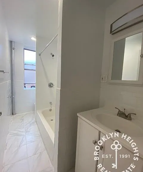 116 Garfield Pl #TOP — Photo 7